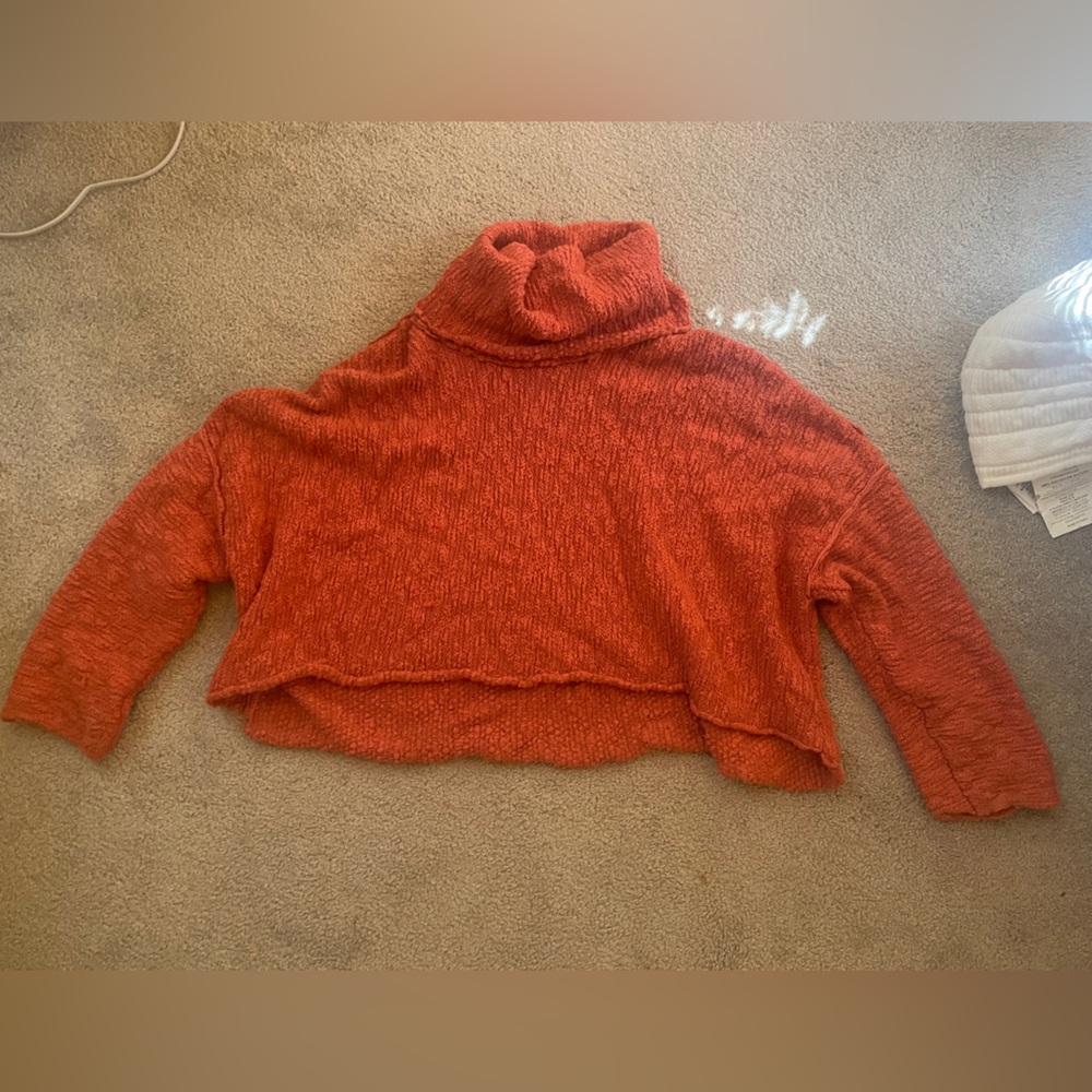 Free people sweater size small